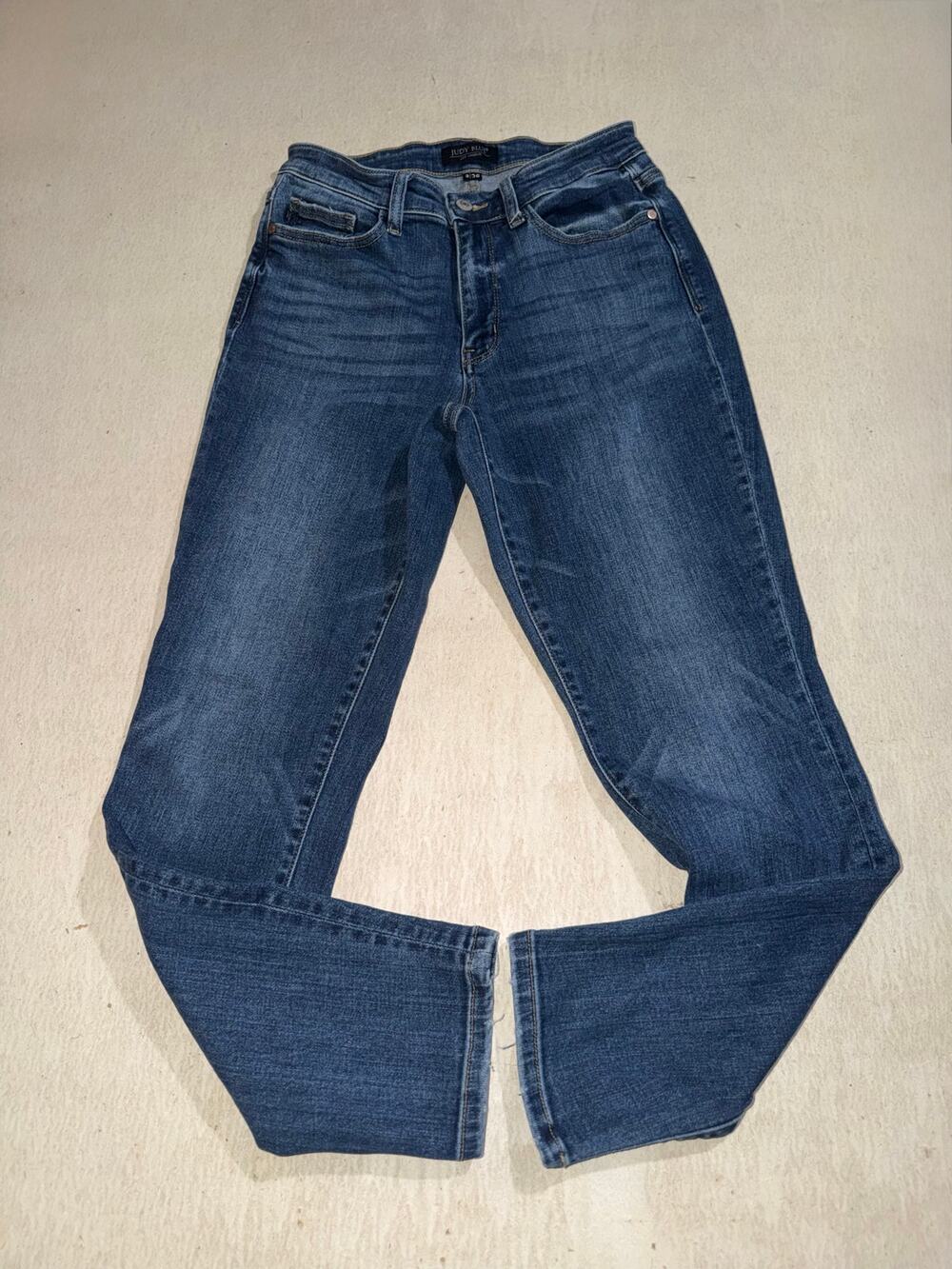 Judy blue women’s boyfriend fit blue jeans